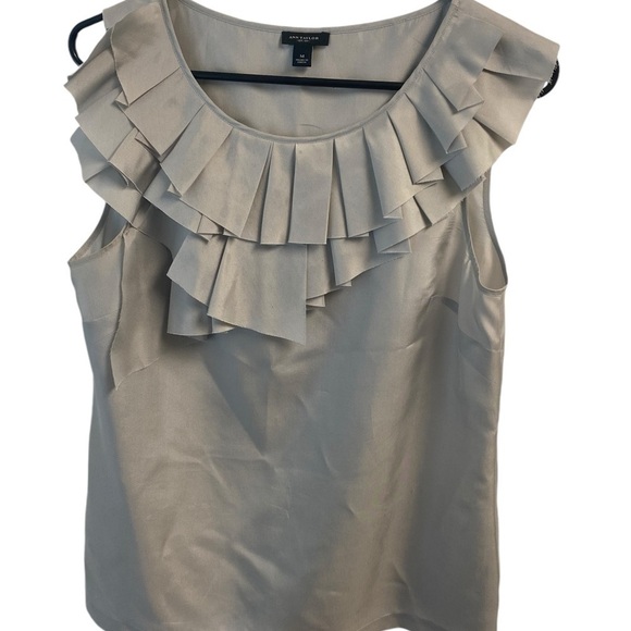 Ann Taylor Ladies Camisole Top Silver Silk. Ruffle On The Collar.Sleeveless Sz M - Picture 2 of 11